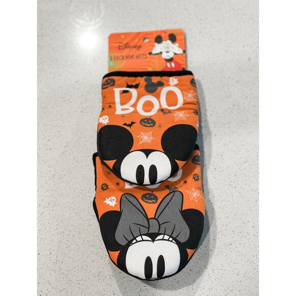 NEW Disney Halloween Mickey & Minnie “Boo” Mini Oven Mitts - Picture 1 of 2